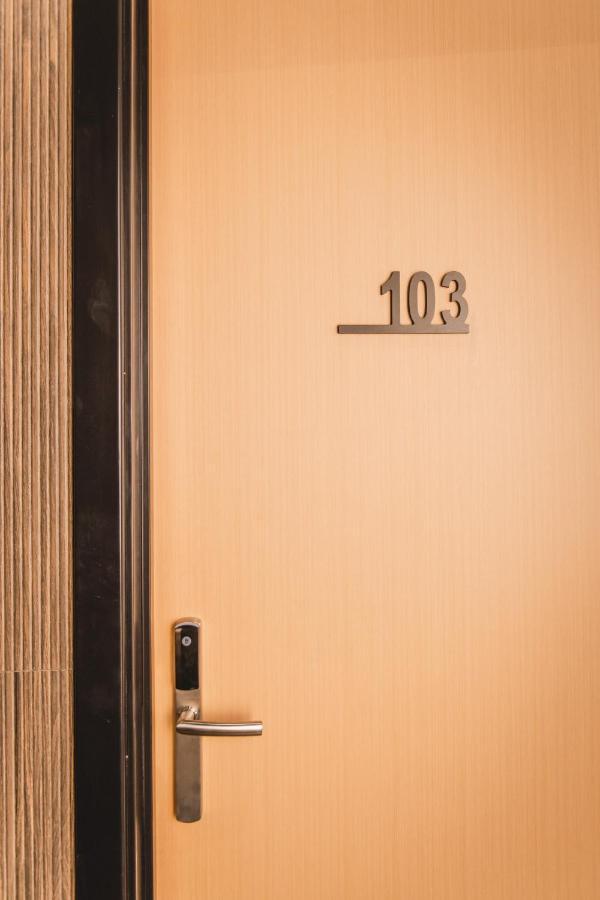 Privilege Suit สลีมา ภายนอก รูปภาพ